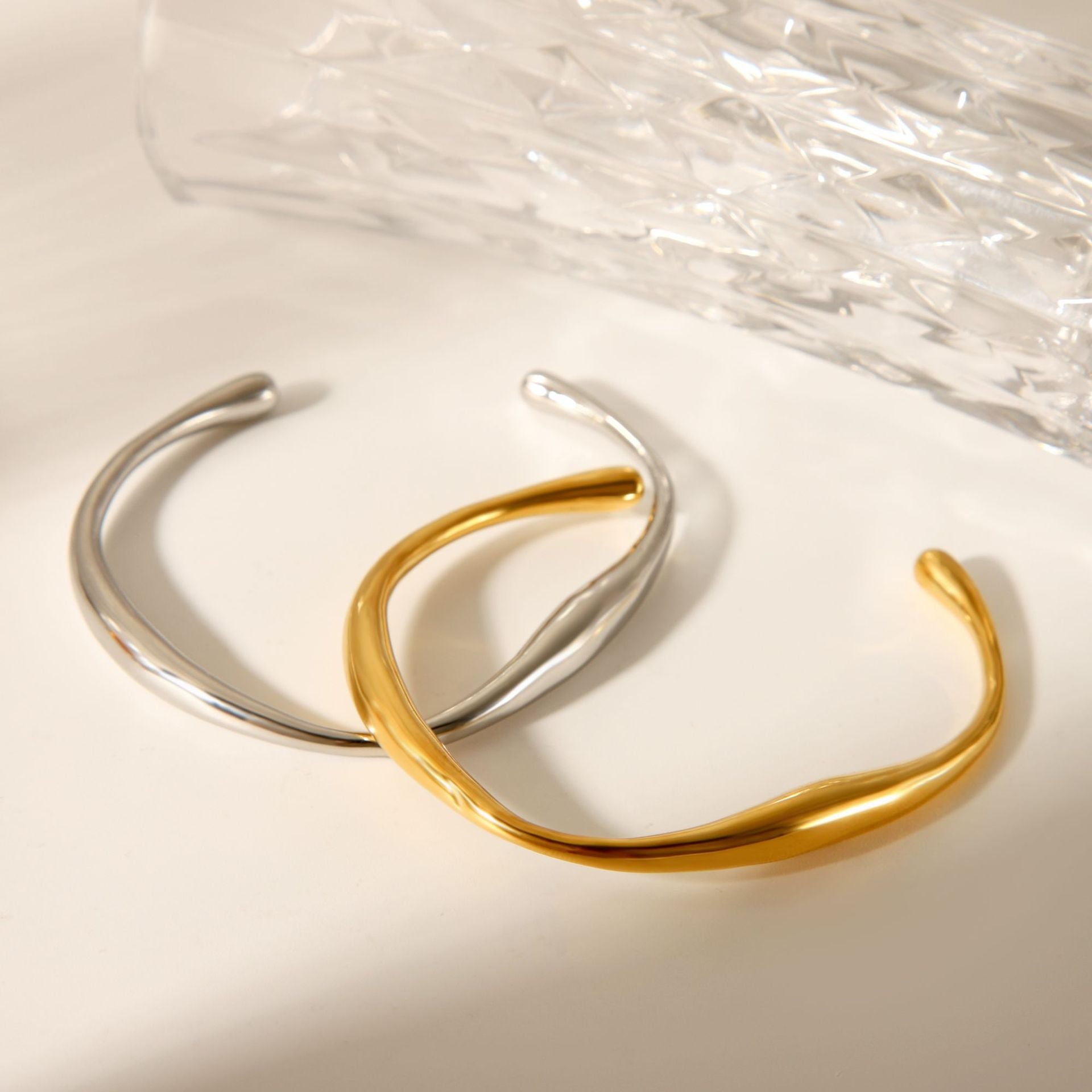 Circle Stainless Steel Electroplating Bangles