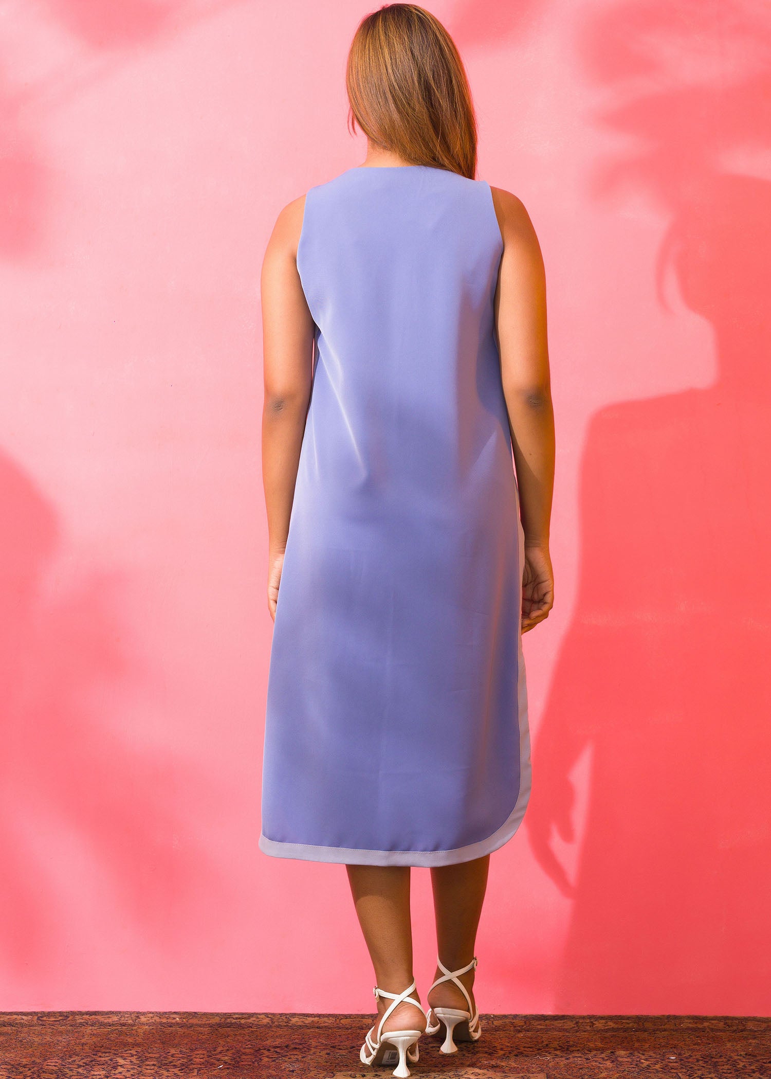 Sleeveless Curved Hem Detailed Contrast Dress