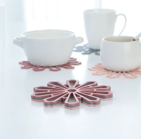 Household Heat Insulation Dining Table Mat. Creative Non-Slip Bowl Mat