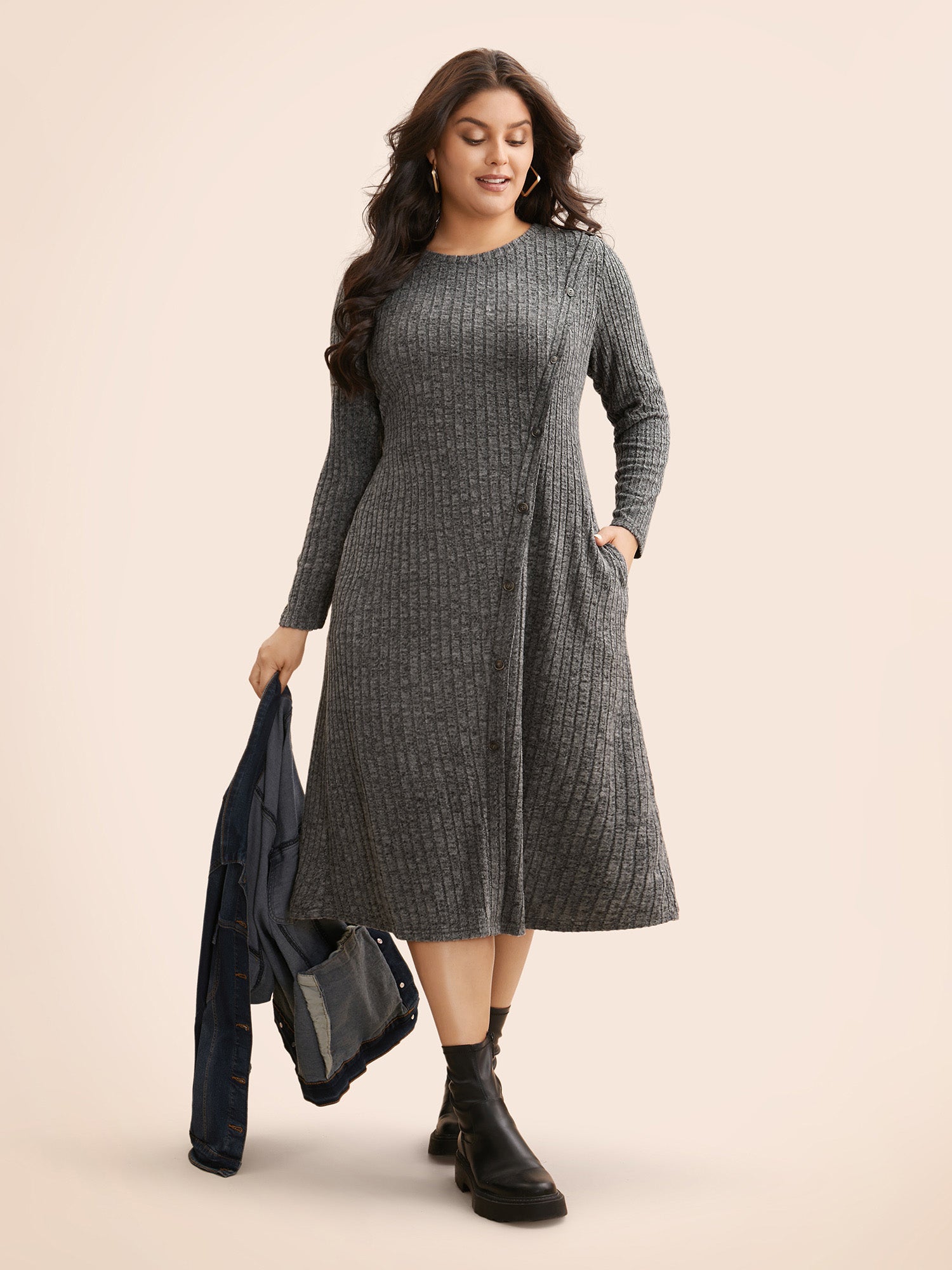 Crew Neck Button Detail Slim Fit Dress