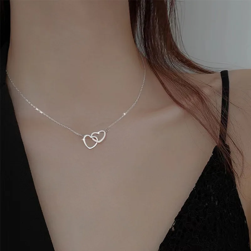 women love necklace. heart-shaped stainless steel necklace. double heart-shaped pendant necklace