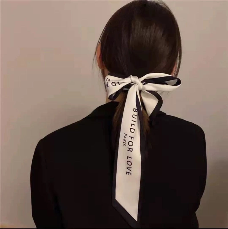 Women's Minimalist Letter Stripe Plaid Spandex Printing Silk Scarf
