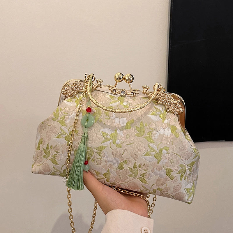 Women's Medium Pu Leather Flower Elegant Classic Style Sewing Thread Shell Clasp Frame Crossbody Bag