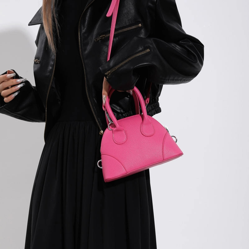 Women's Pu Leather Solid Color Vintage Style Classic Style Streetwear Sewing Thread Shell Zipper Handbag