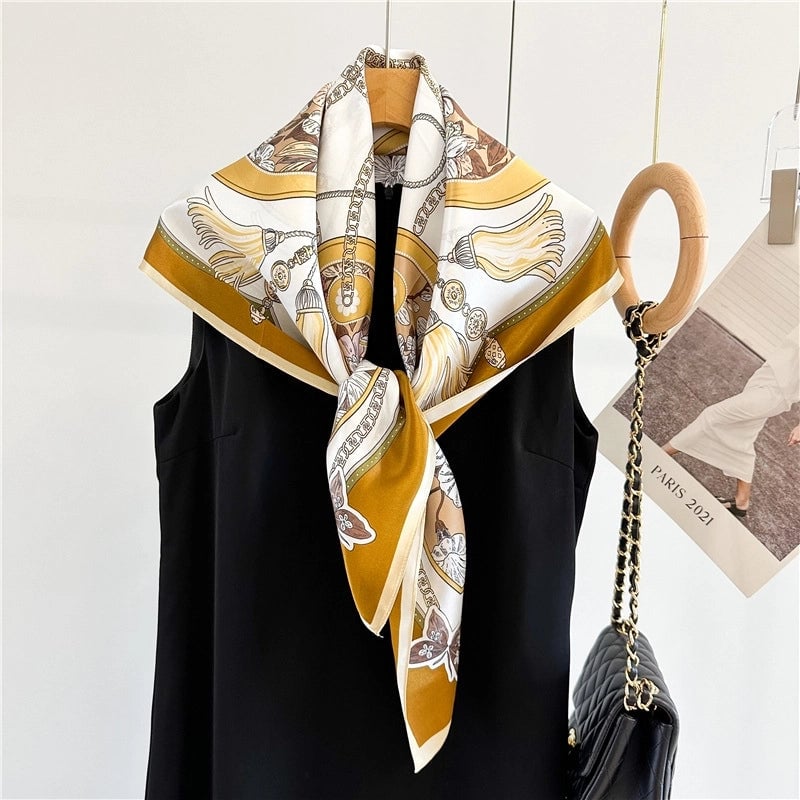 Women's Elegant Retro Printing Silk Silk Scarf