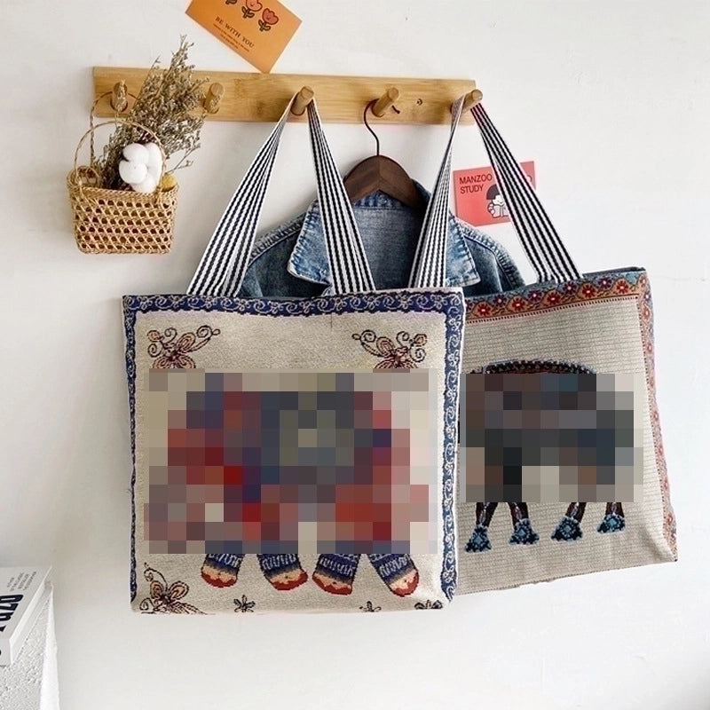 Women's Medium Canvas Animal Vacation Square Zipper Tote Bag