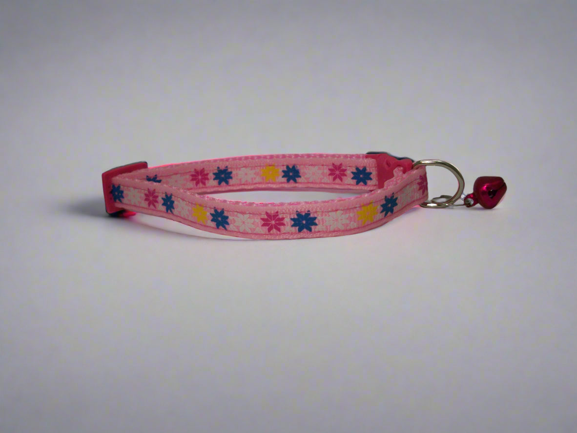 Cat collar with bell