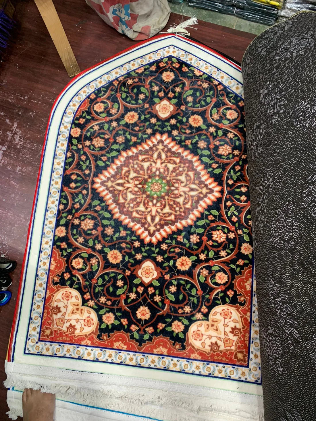 3d Curved Prayer Mat