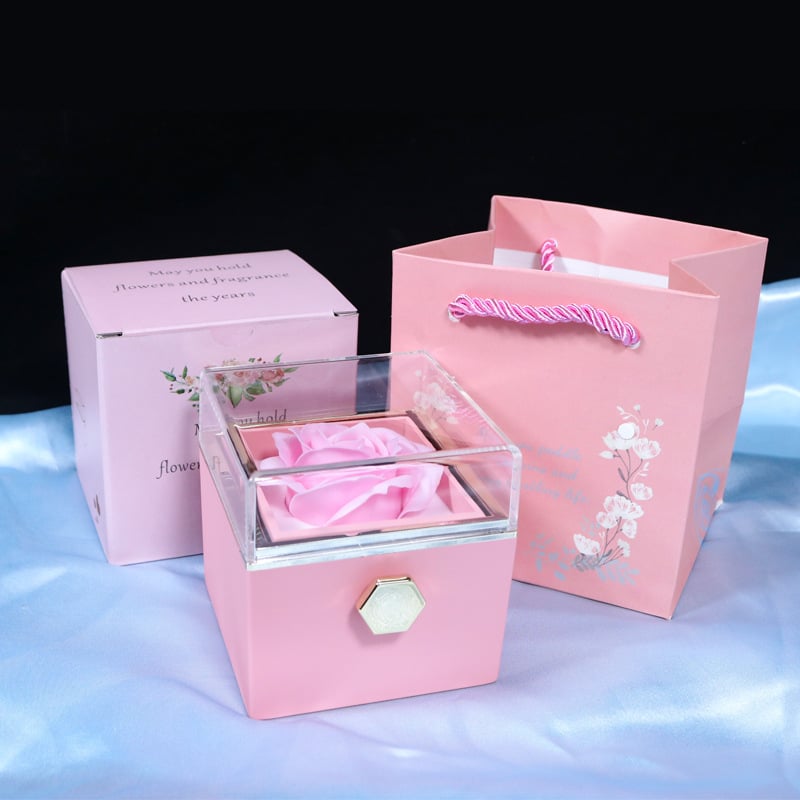 🌹Romantic Rose Gift Box– Eternal Rose Box & Heart to Heart Necklace