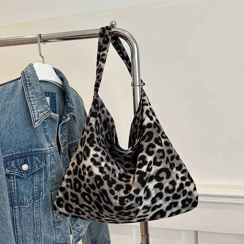 One-Shoulder Canvas Bag Female College Student  Autumn  Fashion Messenger Bag Large Capacity Western Style Niche Bag