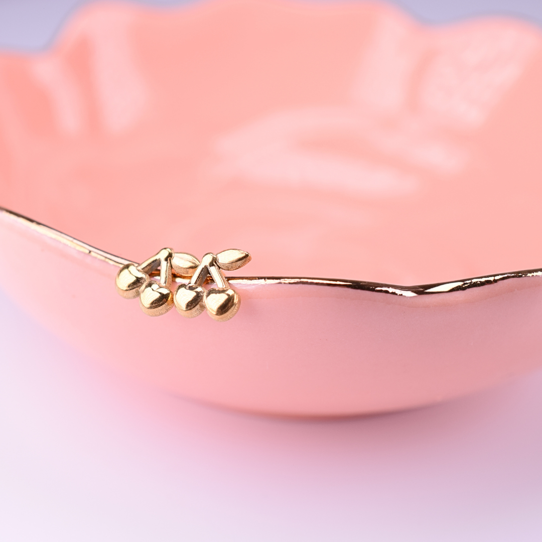 Baby cherry studs - Gold