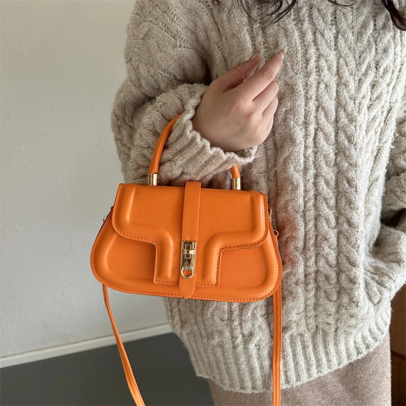 Women's Medium Pu Leather Solid Color Vintage Style Classic Style Magnetic Buckle Square Bag