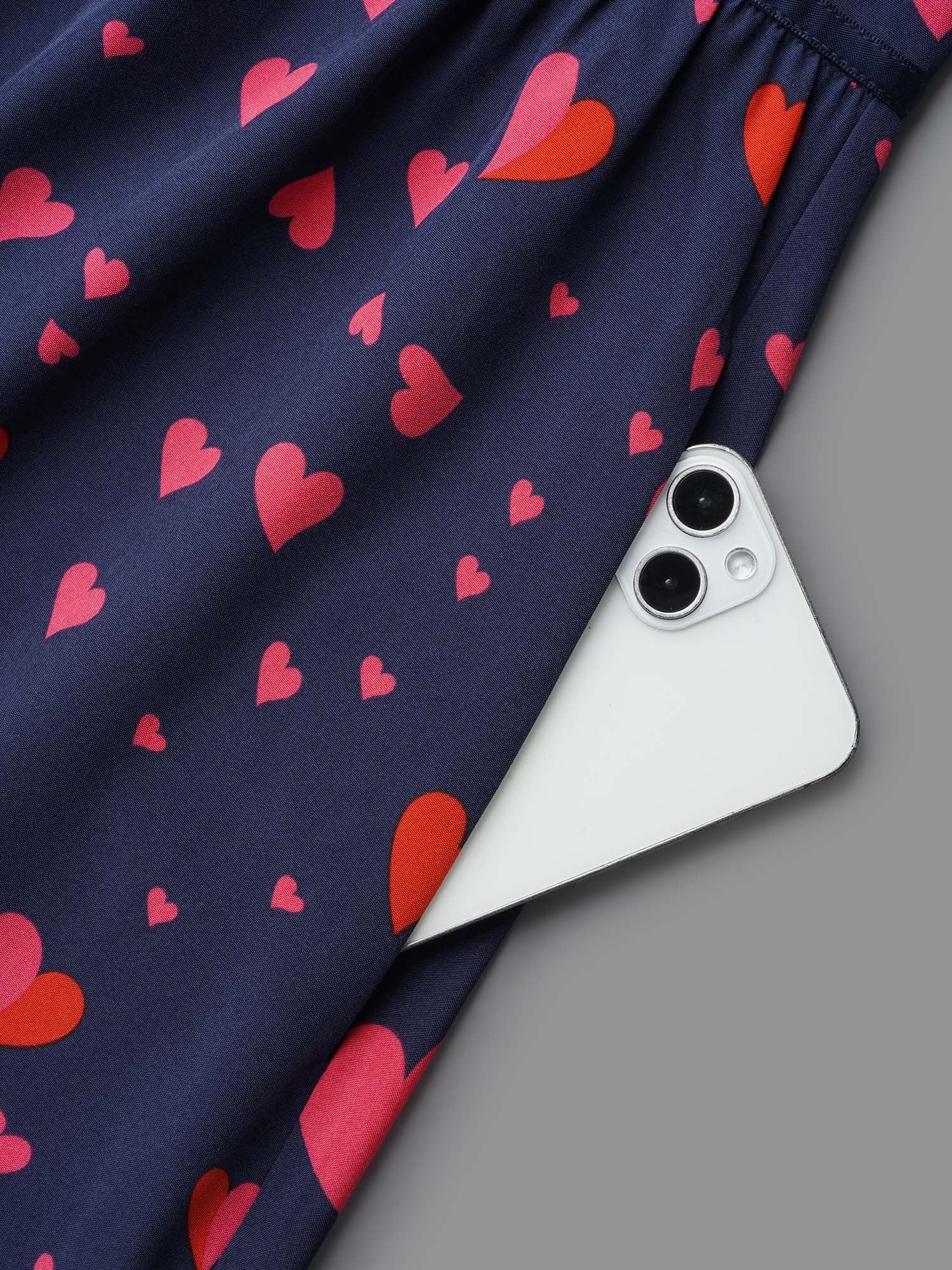 Hearts Print Contrast Webbing Pocket Dress