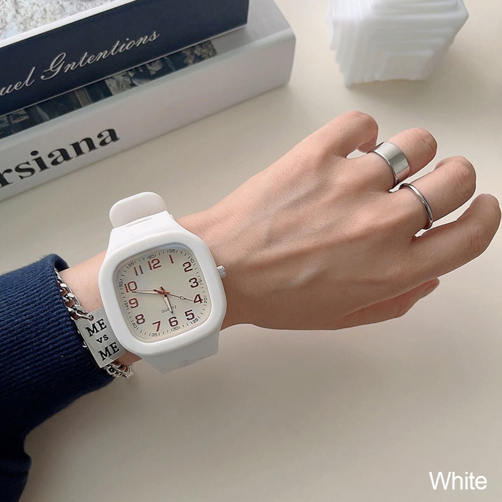 Stylish and streamlined women's watch