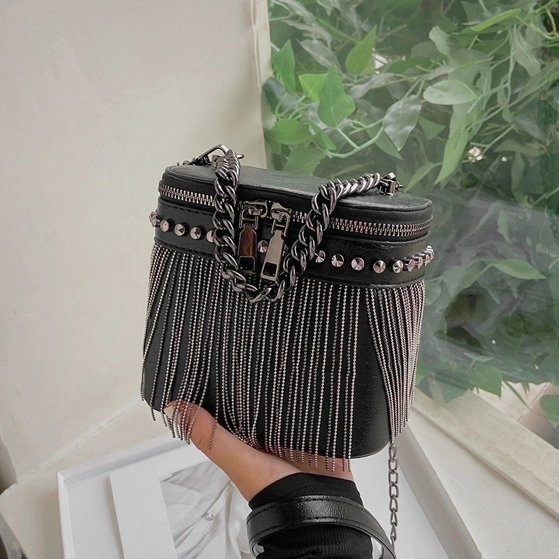 Women's Small Pu Leather Solid Color Fashion Tassel Square Zipper Crossbody Bag