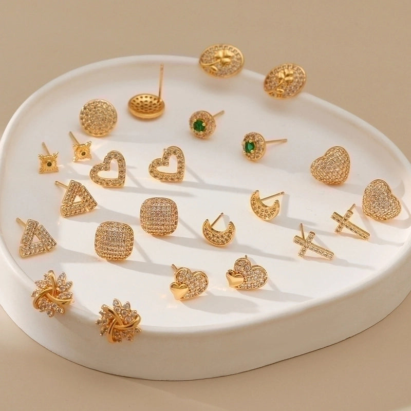 1 Pair Sweet Minimalist Moon Heart Shape Plating Inlay Copper Zircon Ear Studs