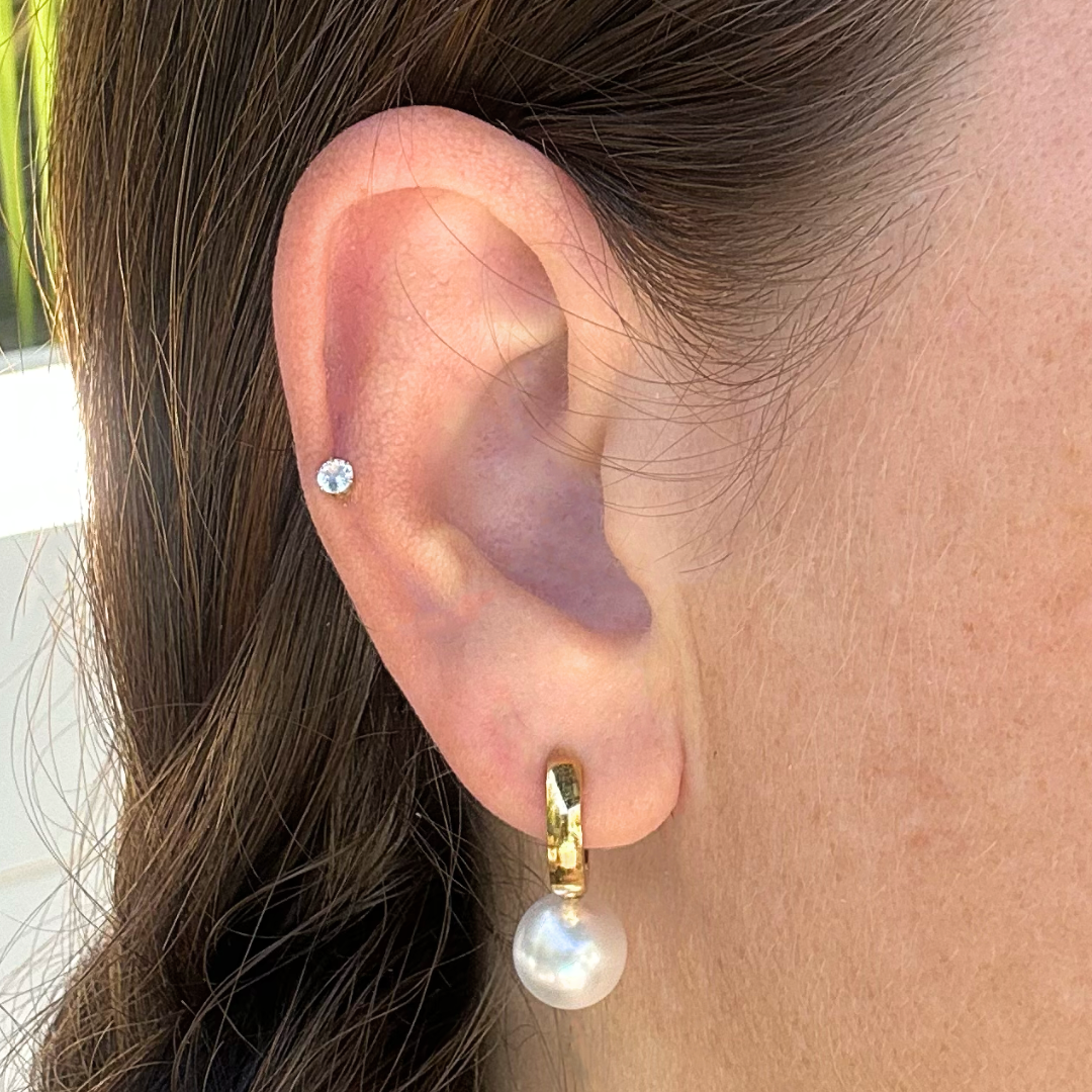 Round pearl hoops - Gold
