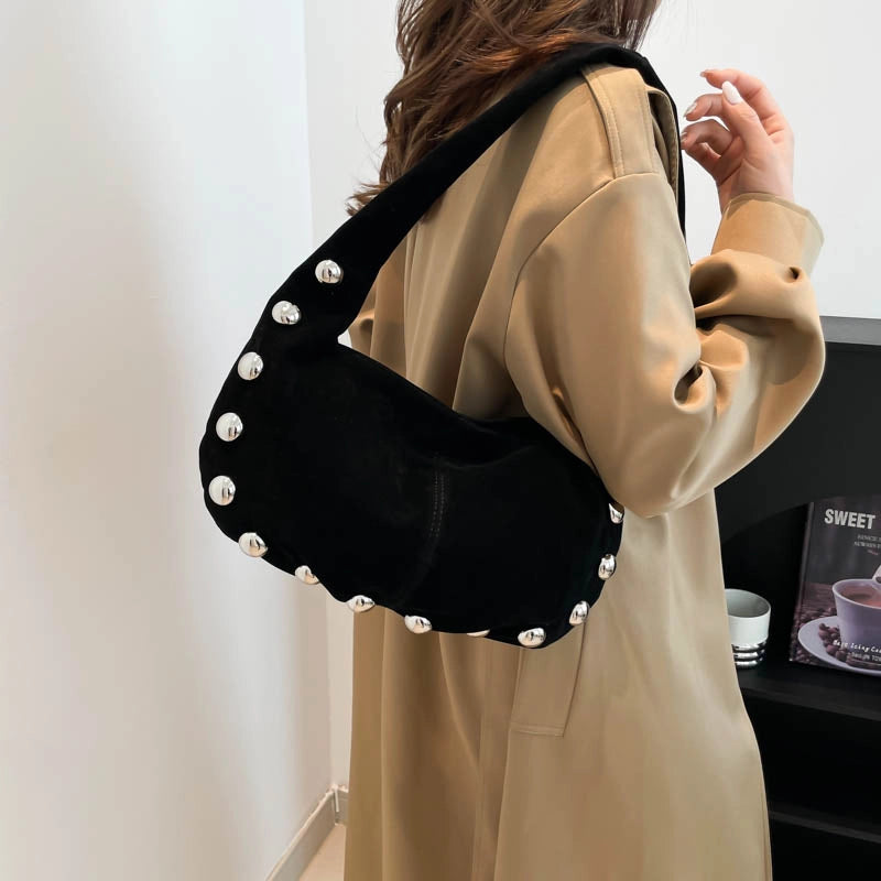 Women's Pu Leather Solid Color Classic Style Dumpling Shape Zipper Shoulder Bag