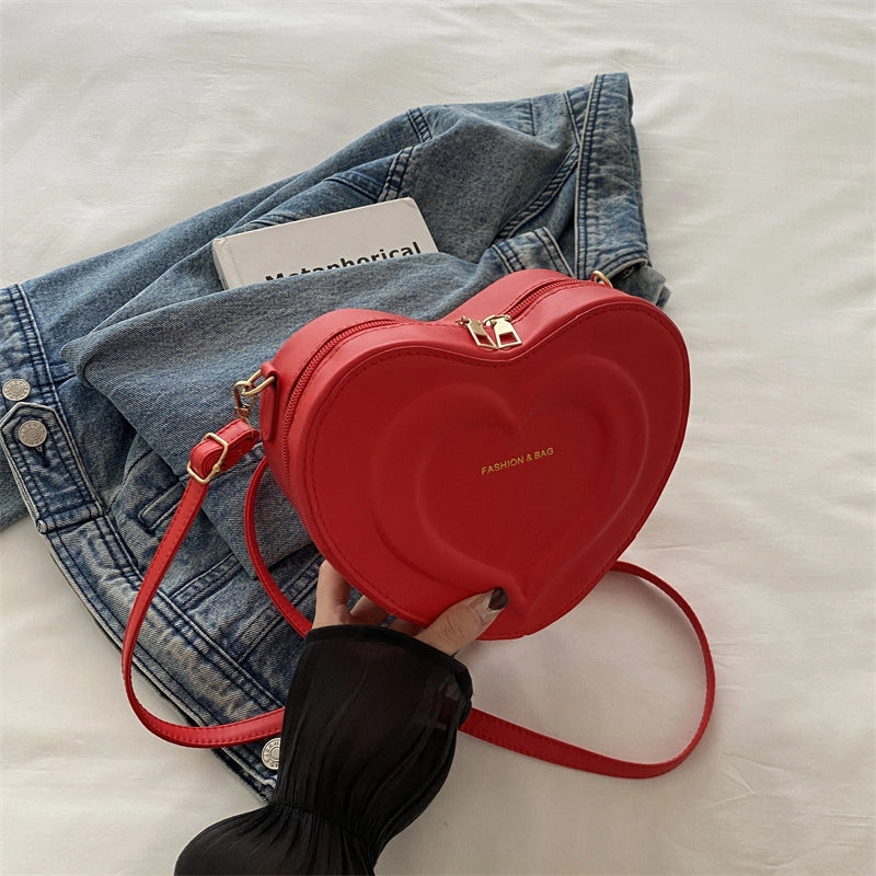Personalized. Stylish And Simple Indentation Contrast Color Heart Bag  Autumn New Trendy Pure Color Trendy Shoulder Messenger Bag