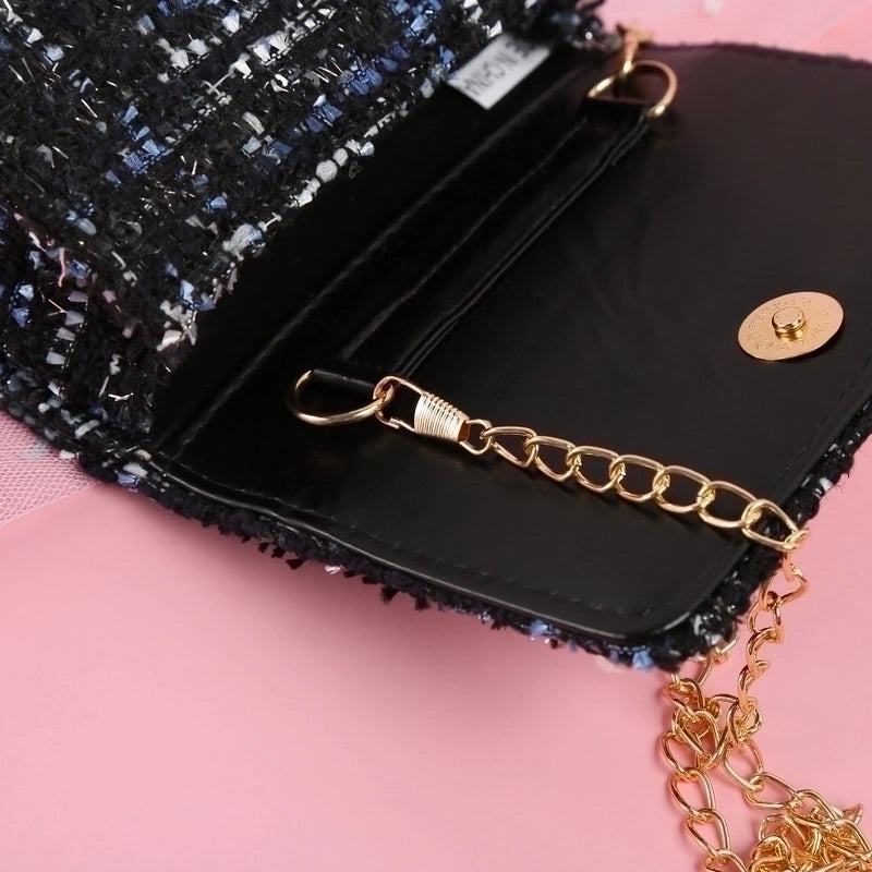 Girl's Plush Flower Streetwear Pearls Square Flip Cover Handbag