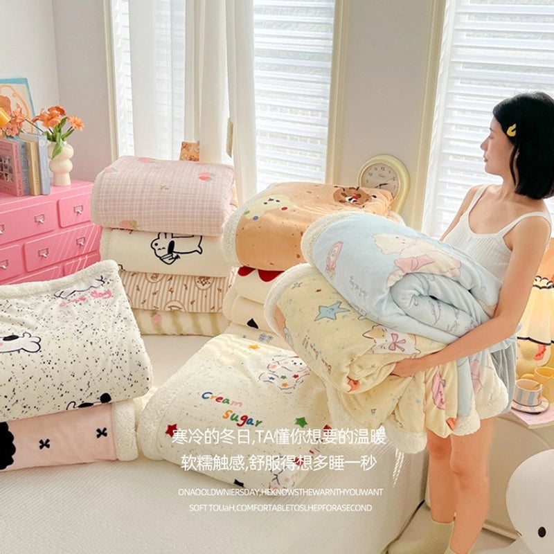 Casual Elegant Animal Heart Shape Milk Fiber Blanket Bedding