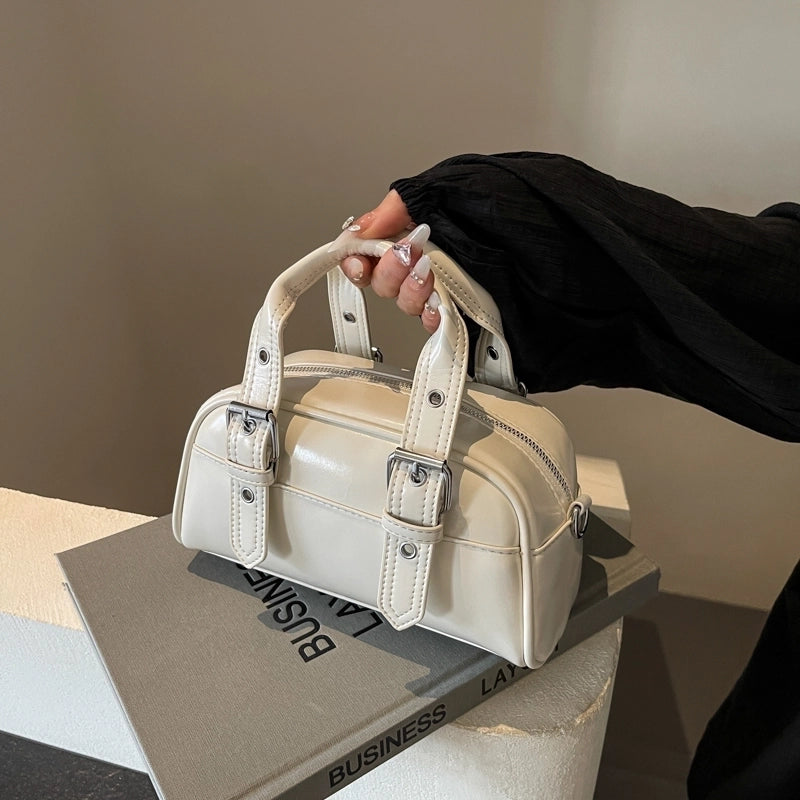 Women's Medium Pu Leather Solid Color Classic Style Streetwear Square Zipper Crossbody Bag