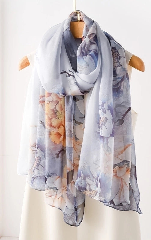 Women's Elegant Geometric Satin Silk Scarf