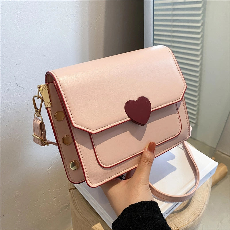 Women's Medium Pu Leather Heart Shape Solid Color Streetwear Square Magnetic Buckle Crossbody Bag