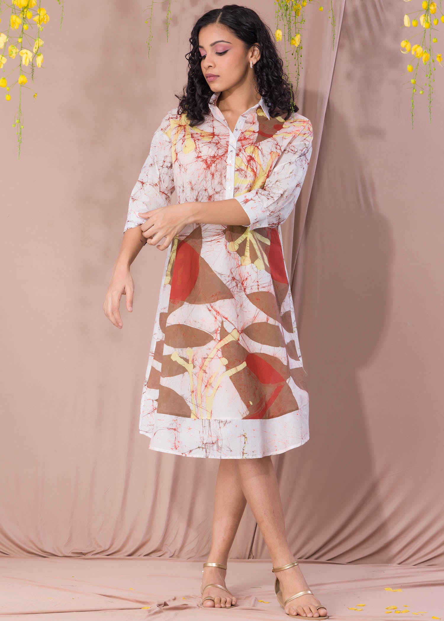 Autumn Leaves Detailed Batik Dress With Collar