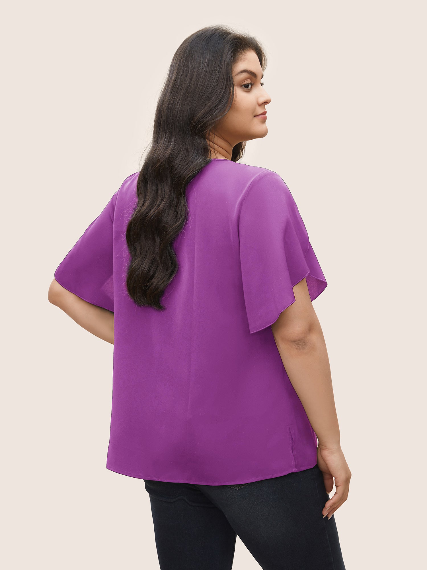 Solid Keyhole Petal Sleeve Pleated Blouse