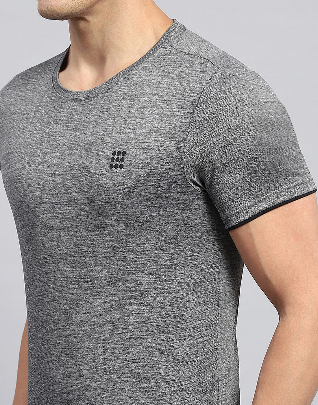 Men Grey Solid Round Neck Half Sleeve Short