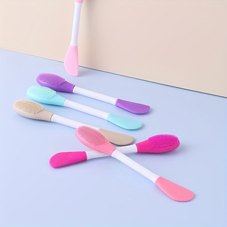 DUAL HEADED SILICONE MASK AND CLEANSING BRUSH