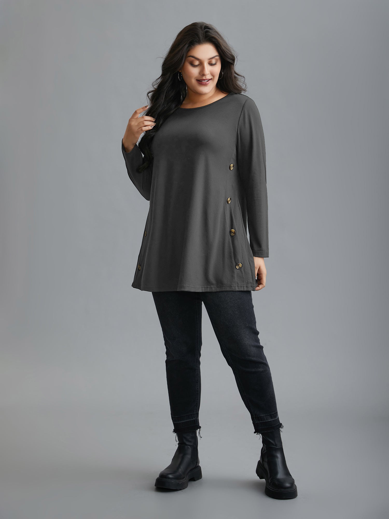 Round Neck Button Slim-Fit Knit Top