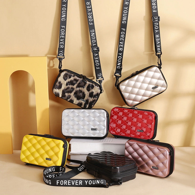 Women's PVC Letter Streetwear Zipper Phone Wallets