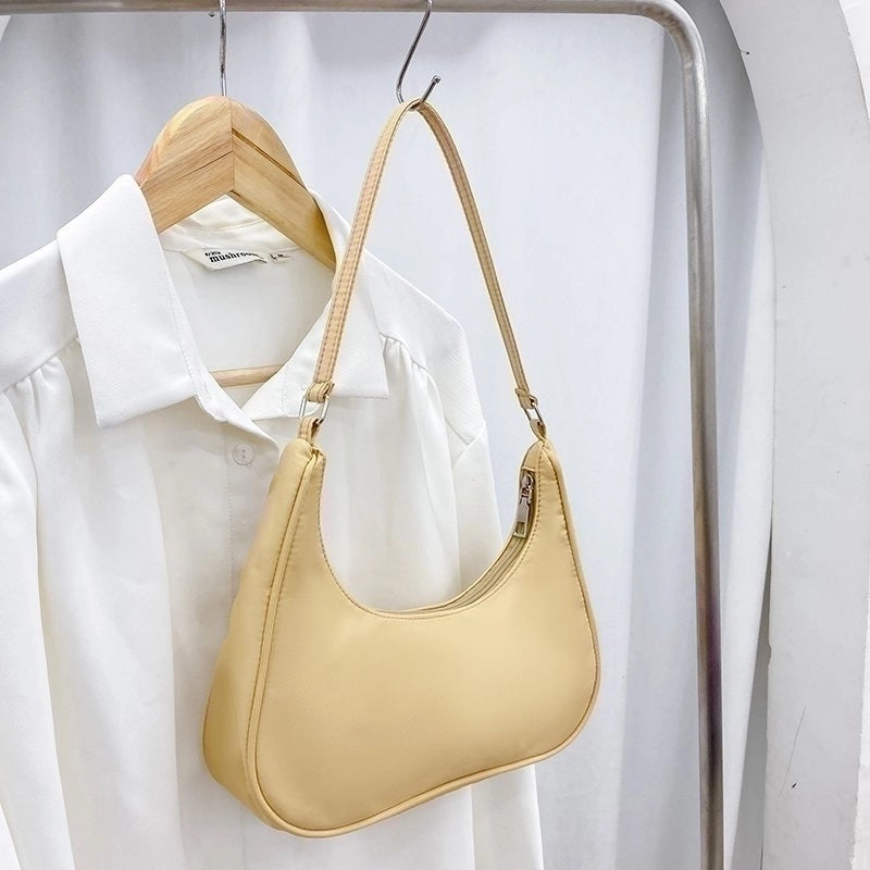 Women's Medium Nylon Solid Color Fashion Dumpling Shape Zipper Crossbody Bag