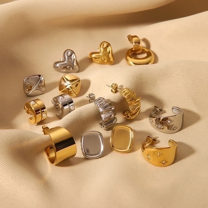 1 Pair IG Style Vintage Style C Shape Heart Shape Lingge Plating Pleated Inlay 304 Stainless Steel Pearl Zircon 18K Gold Plated Ear Studs