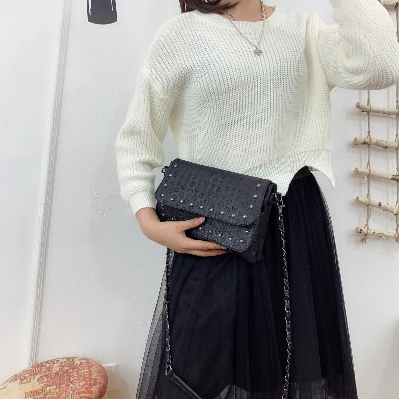 Women's Small Pu Leather Solid Color Classic Style Square Magnetic Buckle Crossbody Bag