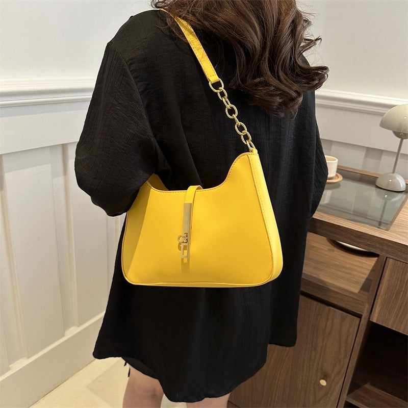 Women's Medium Pu Leather Solid Color Elegant Dumpling Shape Lock Clasp Underarm Bag