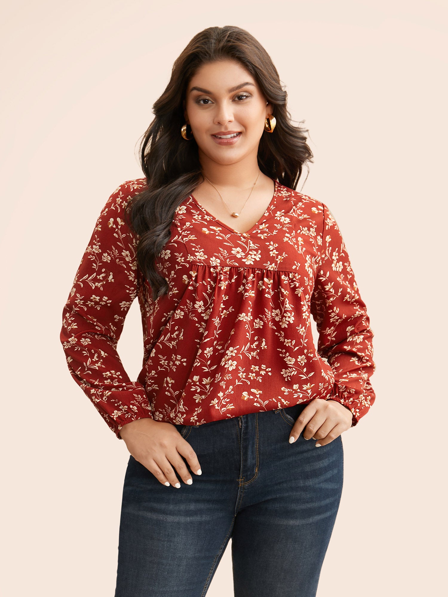 Ditsy Floral Split Hem Gathered Blouse