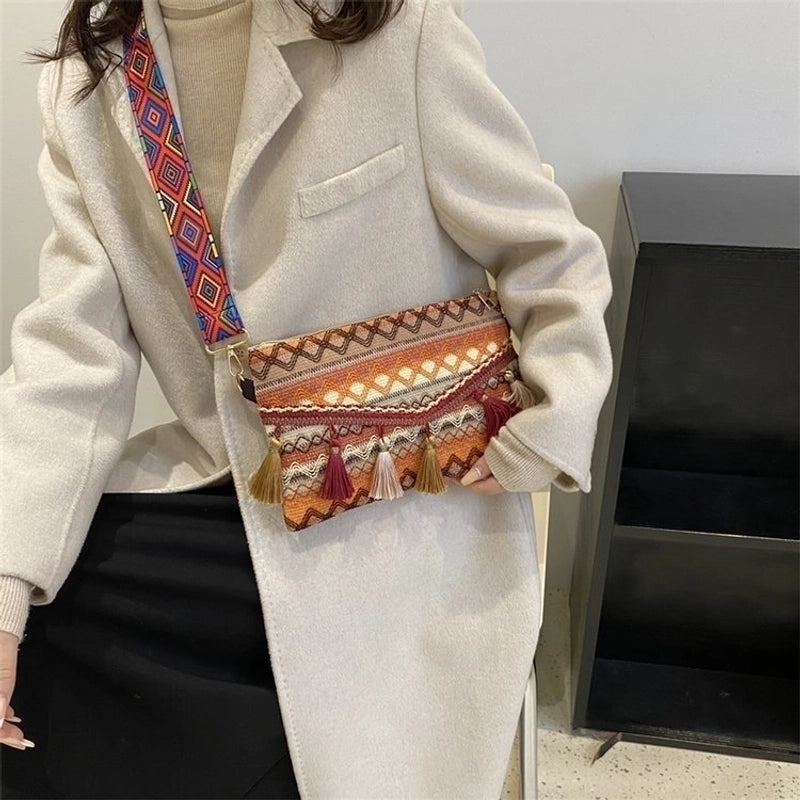 Women's Small All Seasons Canvas Vintage Style Shoulder Bag