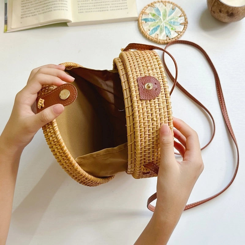 Women's Medium Rattan Floral Elegant Magnetic Buckle Dome Bag