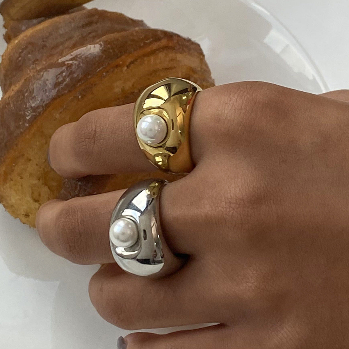 Vintage Stainless Steel Exaggerated Pearl Ring Ring Titanium Steel Bracelet Ring