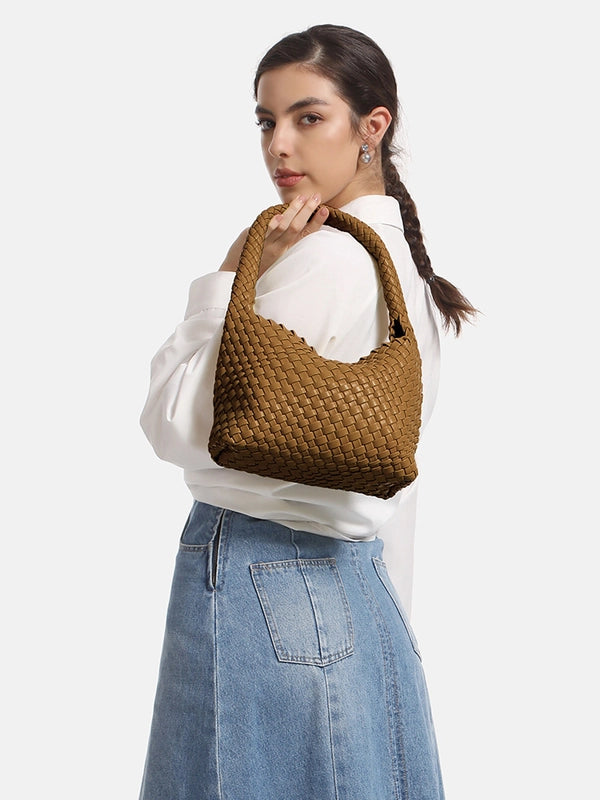 Women's Medium Pu Leather Solid Color Classic Style Streetwear Weave Square Magnetic Buckle Underarm Bag