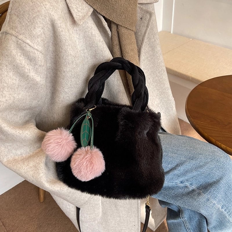Women's All Seasons Plush Solid Color Elegant Bucket Magnetic Buckle Shoulder Bag Handbag Bucket Bag