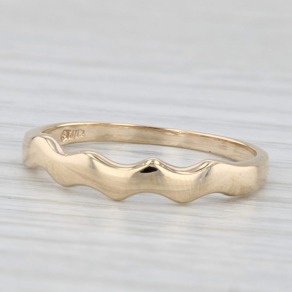 Wave Pattern Band Ring 10k Yellow Gold Size 7 Stackable