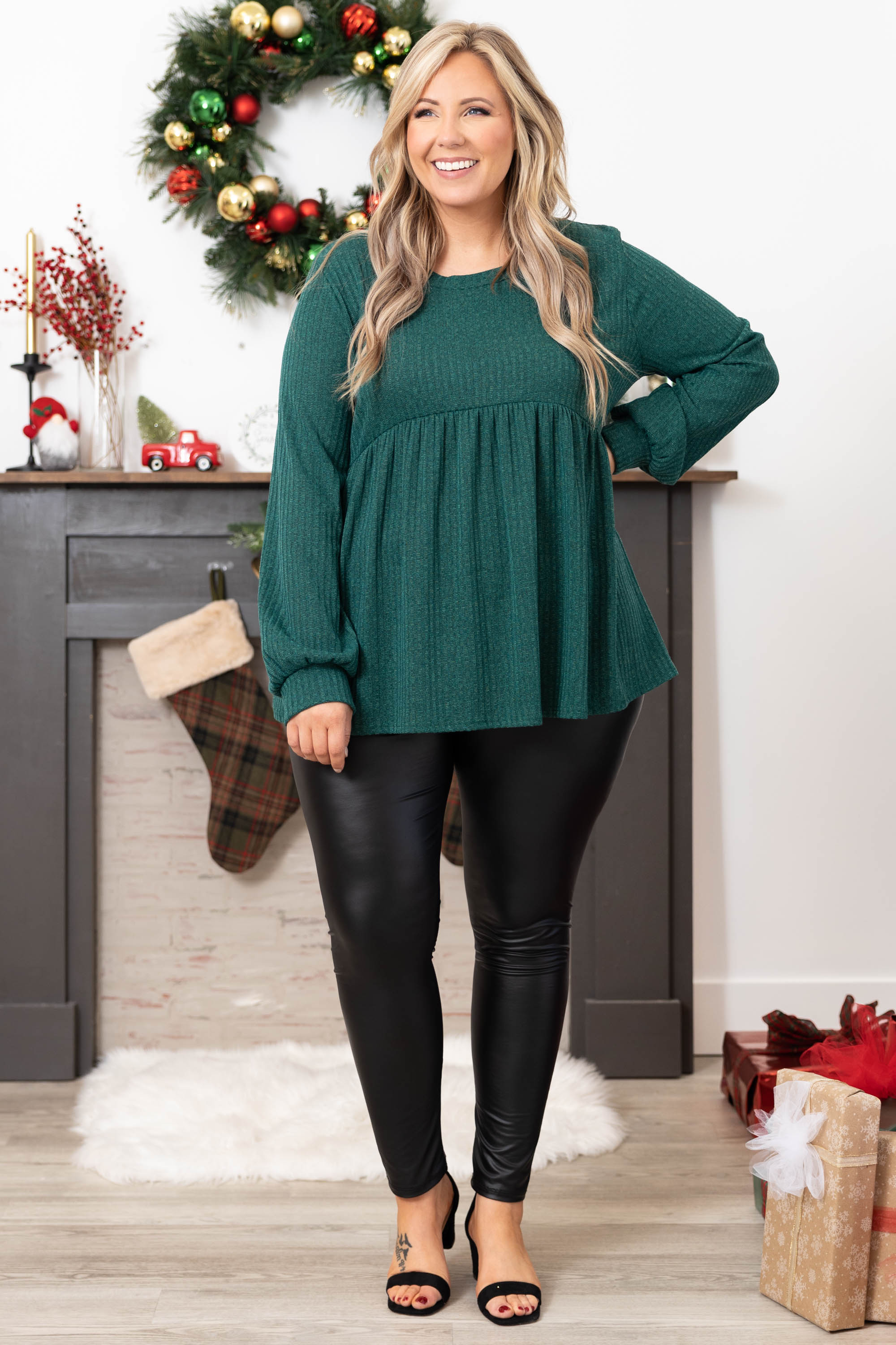 Rose In The Dark Top. Hunter Green