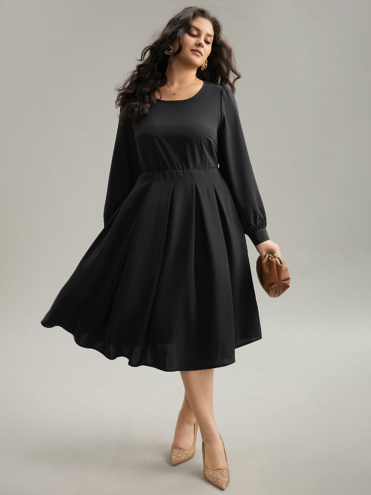Static-Free Plain Pleated Pocket Dress
