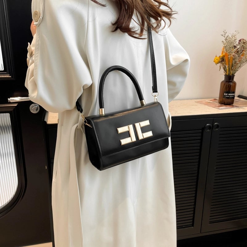 Women's Small Pu Leather Solid Color Streetwear Sewing Thread Square Flip Cover Square Bag