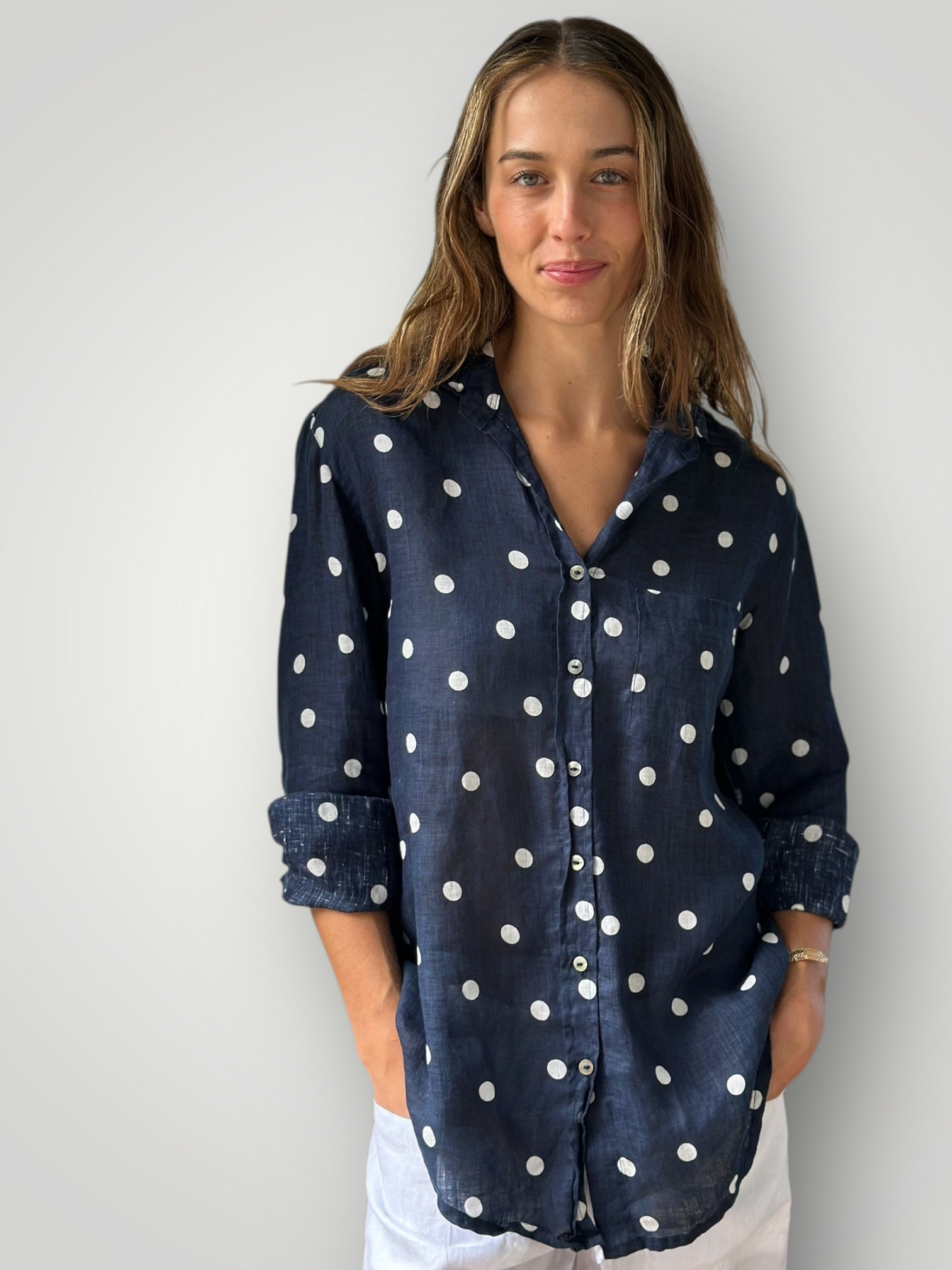 erika shirt - navy spot linen