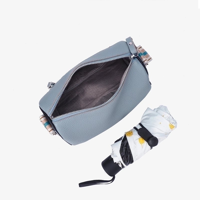 Women's Medium Leather Solid Color Basic Zipper Shoulder Bag